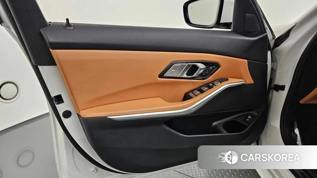 BMW 3 Series (G20) id 4186169 из Кореи 16