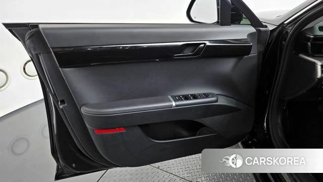 Hyundai Grandeur Hybrid (GN7) id 4354816 из Кореи 16