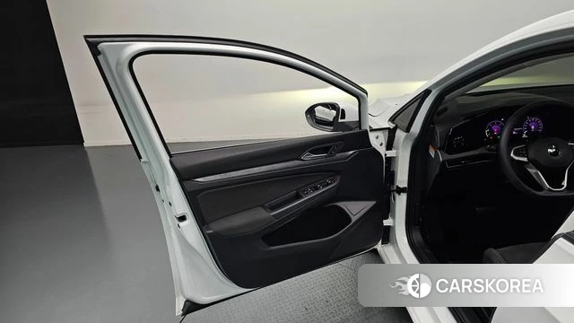 Volkswagen Golf 8th Generation id 4201902 из Кореи 16