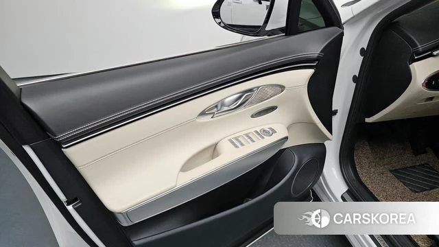 Genesis GV70 id 4186890 из Кореи 16