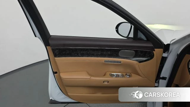 Genesis G90 (RS4) id 4854065 из Кореи 16
