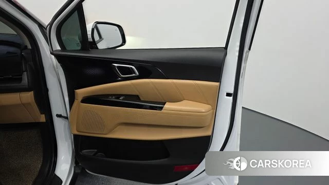 Kia Carnival 4th generation id 4232151 из Кореи 16