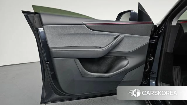 Tesla Model Y id 4691119 из Кореи 16