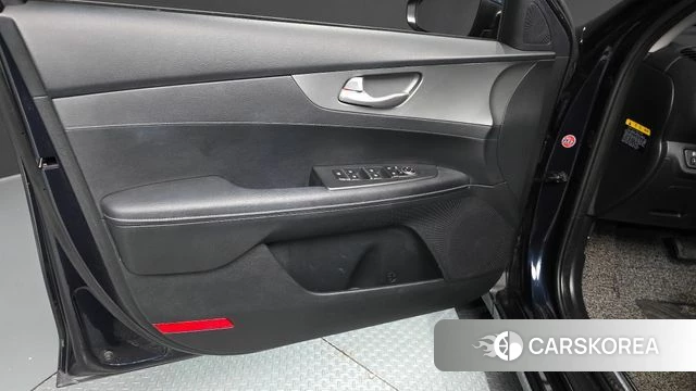 Kia Come New K3 id 4339733 из Кореи 16