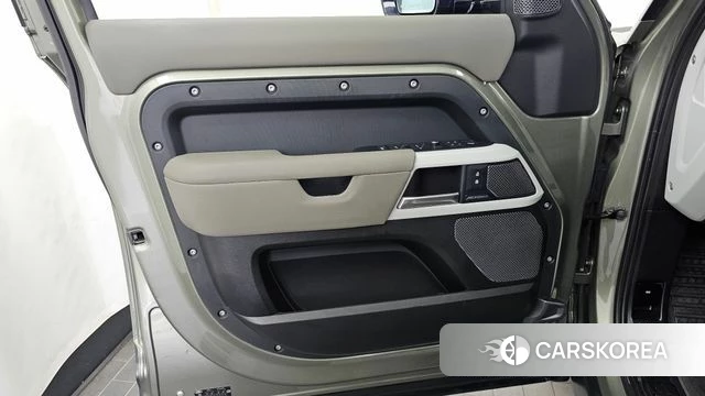 Land Rover Defender (L663) id 4872690 из Кореи 16