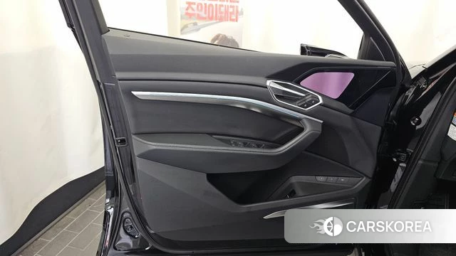 Audi e-Tron id 4650999 из Кореи 16