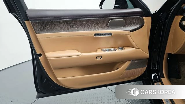 Genesis G90 (RS4) id 4244160 из Кореи 16