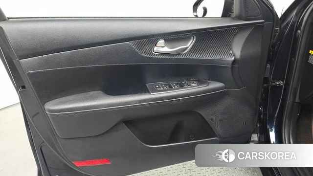 Kia Come New K3 id 4188190 из Кореи 16