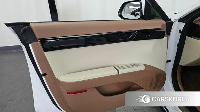 Hyundai Grandeur (GN7) id 4488774 из Кореи 16