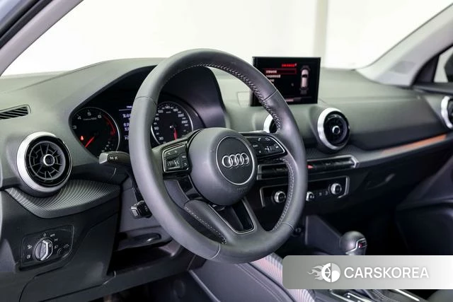 Audi Q2L id 4279026 из Китая 16