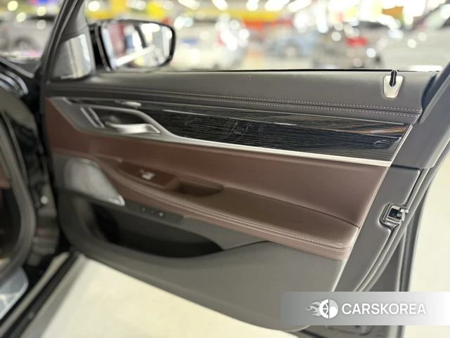 BMW 7 series id 4275723 из Китая 16