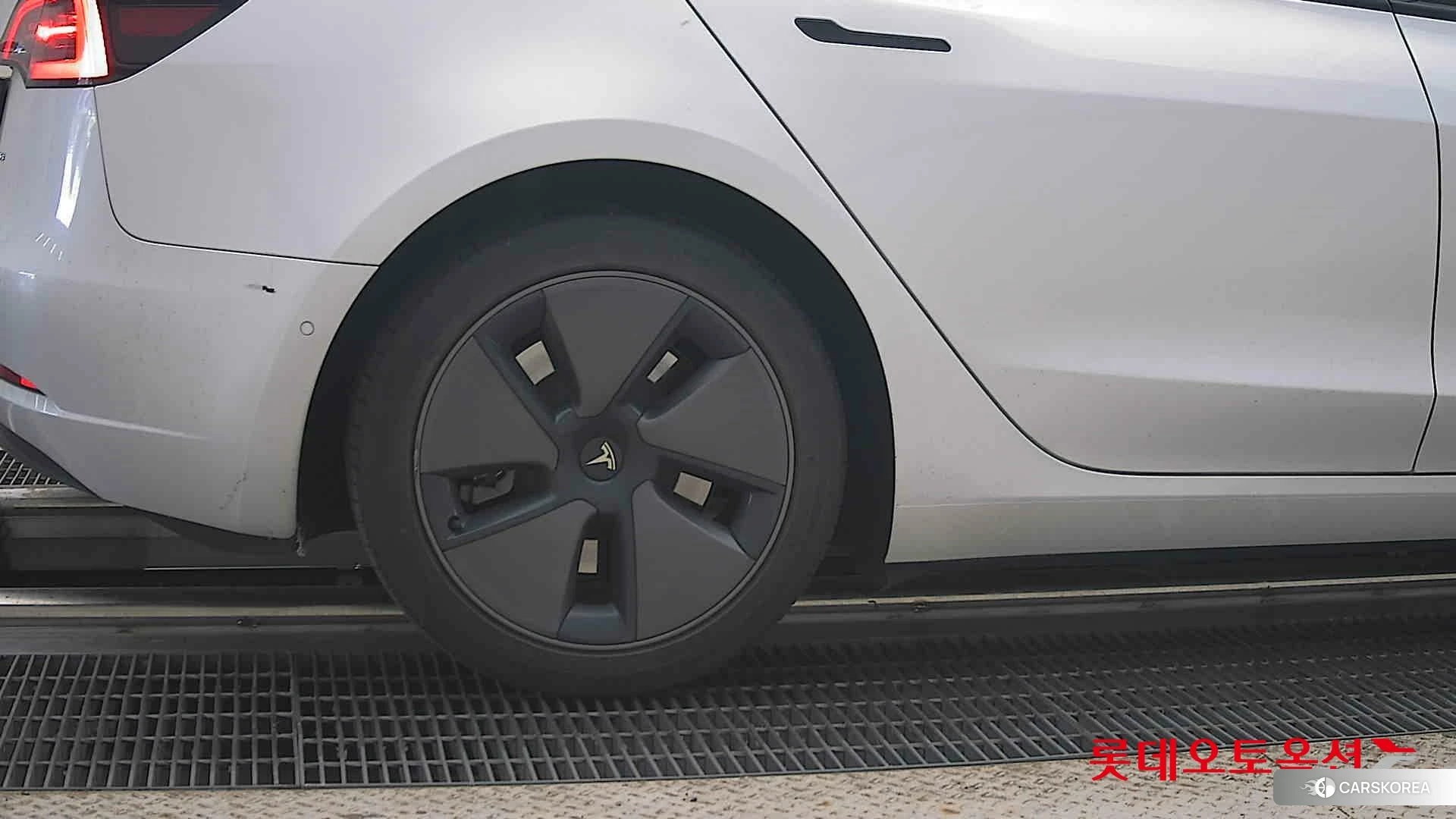 Tesla Model 3 Long Range id 4902615 из Кореи 16