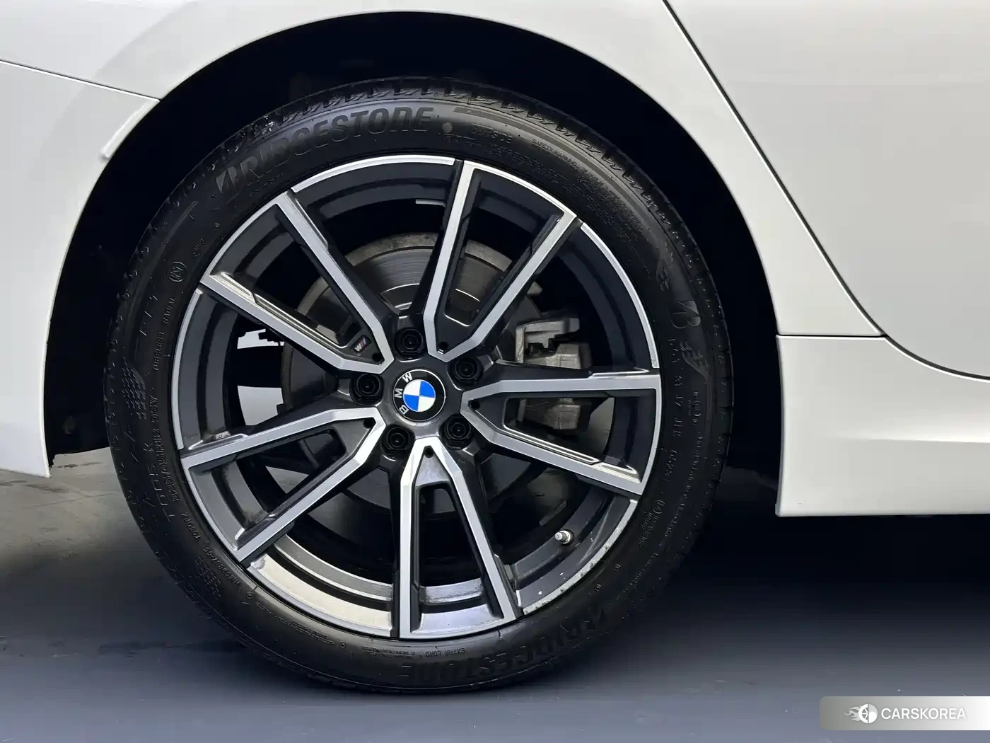 BMW 3 series id 4547987 из Китая 16