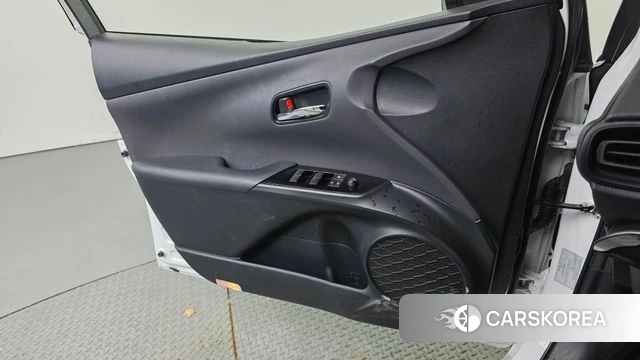 Toyota Prius 4th Generation id 4567260 из Кореи 16