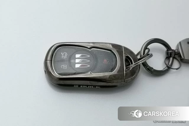 Buick Regal id 4254536 из Китая 16