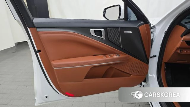 Kia The New K8 Hybrid id 4710606 из Кореи 16