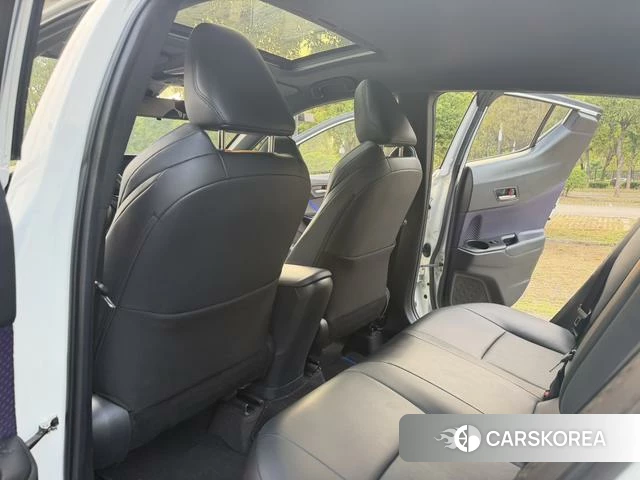 Toyota C-HR id 3896189 из Китая 16