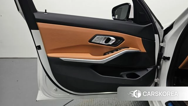 BMW 3 Series (G20) id 4675908 из Кореи 16