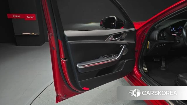 Kia Stinger id 4574630 из Кореи 16
