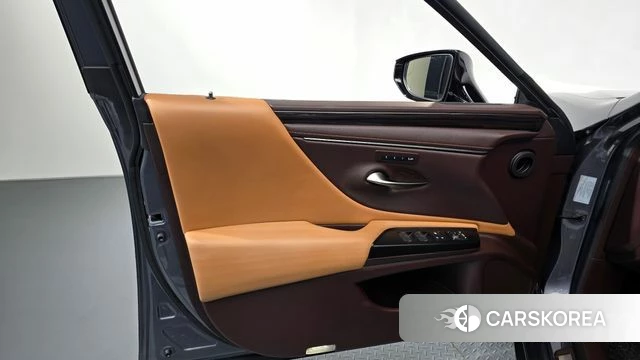 Lexus ES300h 7th generation id 4507669 из Кореи 16