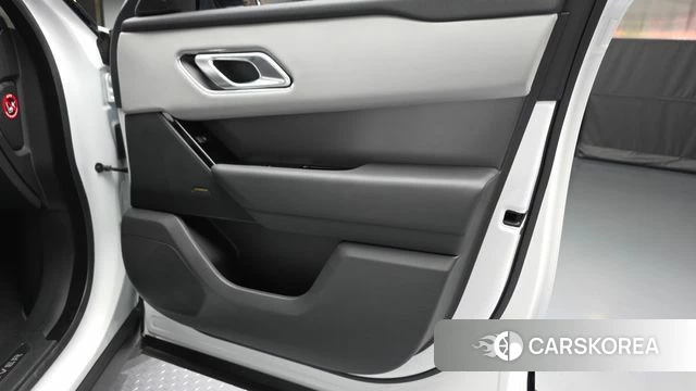 Land Rover Range Rover Velar id 4342494 из Кореи 16