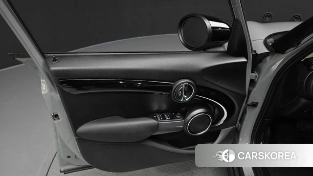 Mini Cooper S id 4717230 из Кореи 16