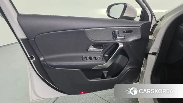 Mercedes-Benz A-Class W177 id 4224539 из Кореи 16