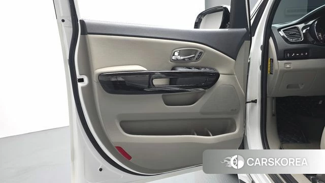 Kia The New Carnival id 4614929 из Кореи 16