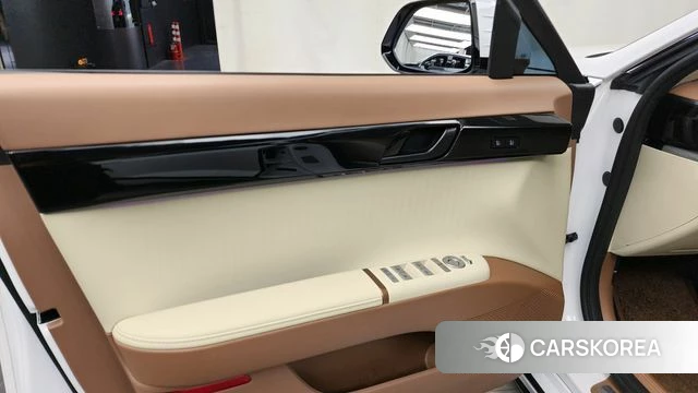 Hyundai Grandeur Hybrid (GN7) id 4400674 из Кореи 16