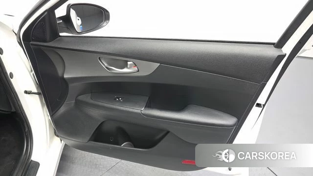 Kia Come New K3 id 4232077 из Кореи 16