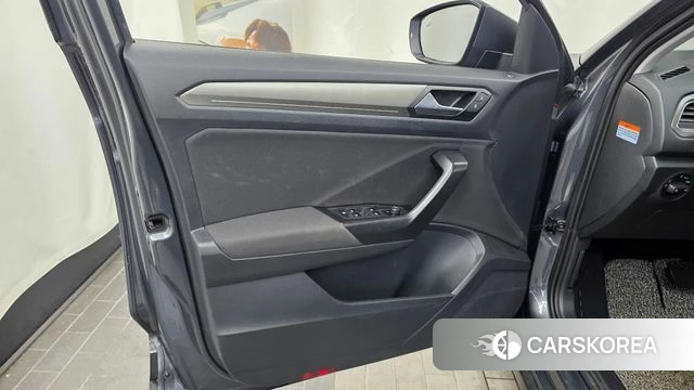 Volkswagen T-Roc id 4609324 из Кореи 16