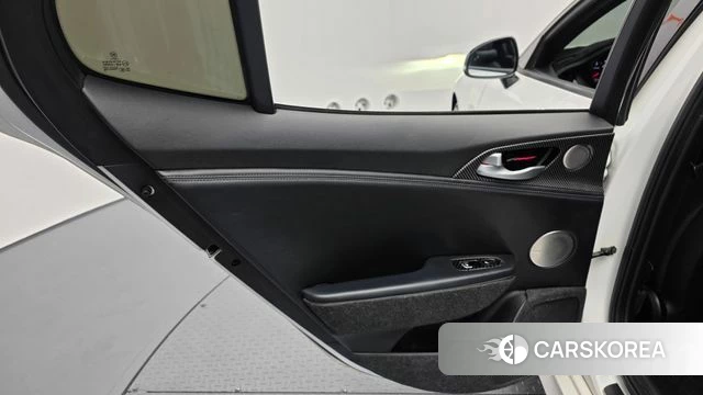 Kia Stinger id 4325538 из Кореи 16