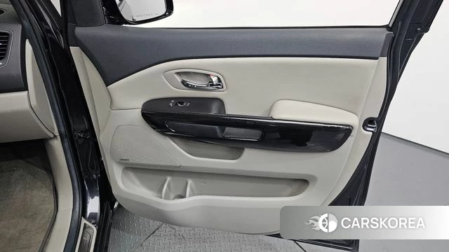 Kia The New Carnival id 4385014 из Кореи 16
