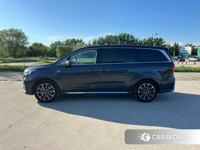 Roewe iMAX8 id 4253483 из Китая 16