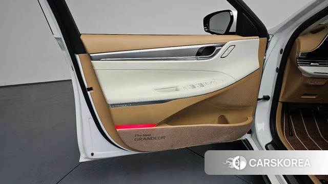 Hyundai The New Grandeur IG Hybrid id 4344954 из Кореи 16