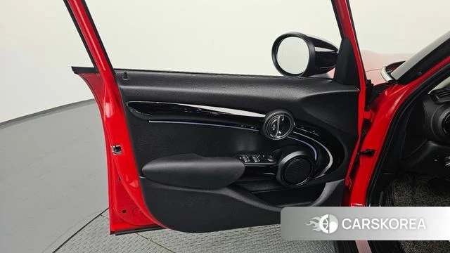 Mini Cooper S id 4409653 из Кореи 16