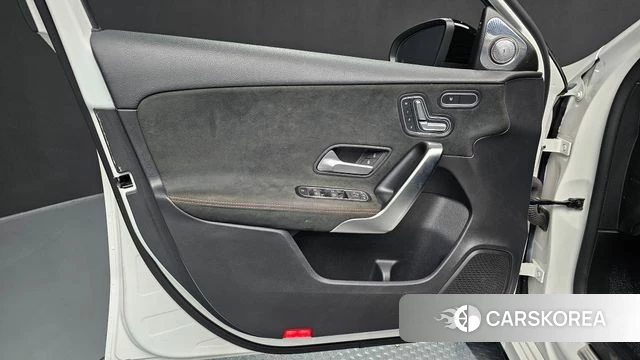 Mercedes-Benz A-Class W177 id 4872511 из Кореи 16