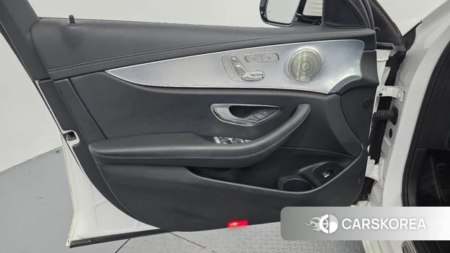 Mercedes-Benz E-Class W213 id 4894321 из Кореи 16