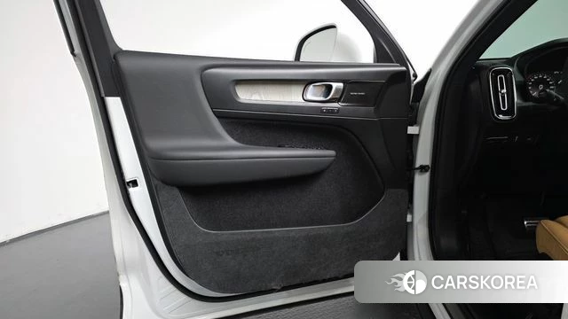 Volvo XC40 id 4737408 из Кореи 16