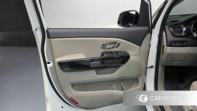 Kia The New Carnival id 4251008 из Кореи 16