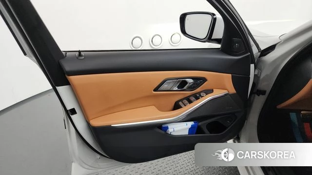 BMW 3 Series (G20) id 4540456 из Кореи 16