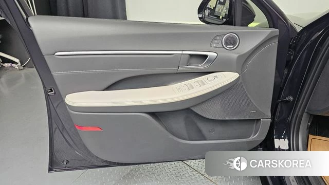 Hyundai Sonata D Edge Hybrid (DN8) id 4248527 из Кореи 16