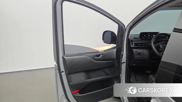 Hyundai Staria id 4243875 из Кореи 16
