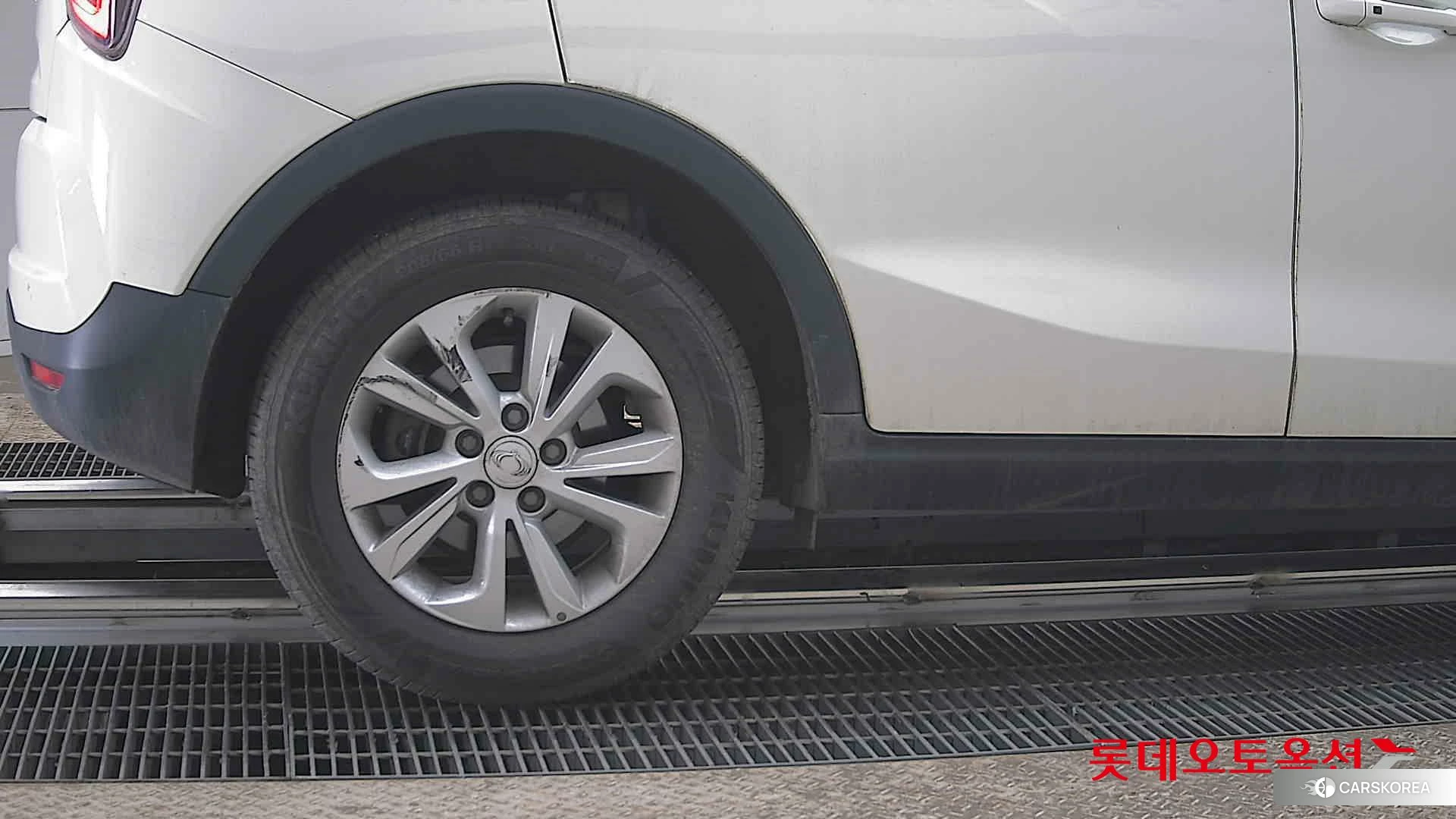 SsangYong Tivoli id 3882201 из Кореи 16