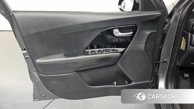 Kia Niro id 4531115 из Кореи 16