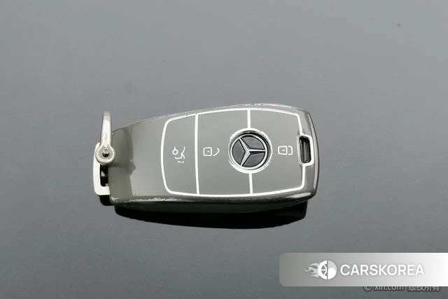 Mercedes-Benz E-class id 4259610 из Китая 16