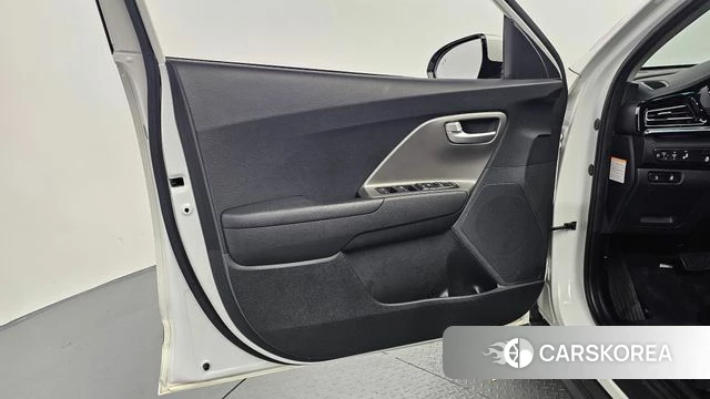 Kia Niro Plus id 4267432 из Кореи 16