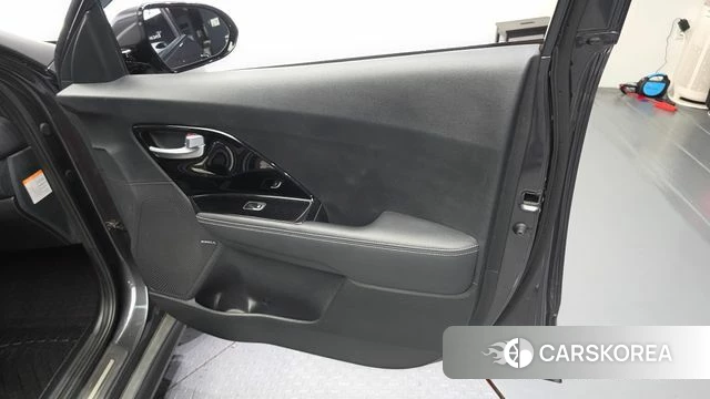 Kia Niro EV id 4567916 из Кореи 16