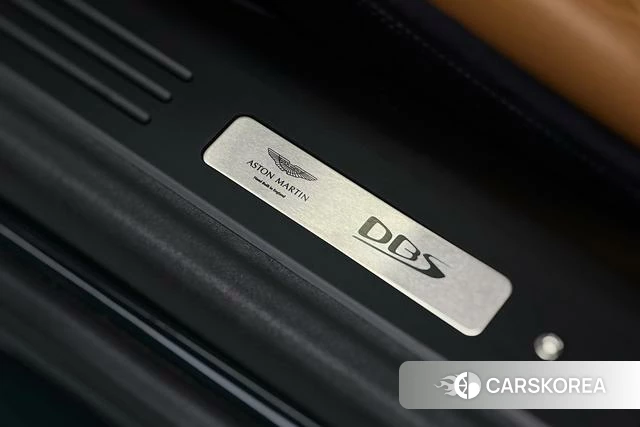 Aston Martin DBS id 4239773 из Китая 16