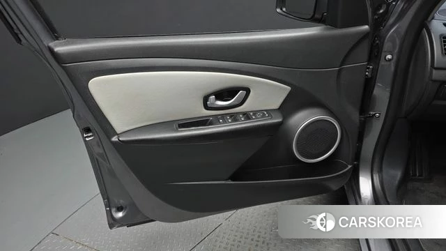 Renault Korea (Samsung) SM3 Z.E. id 4694061 из Кореи 16